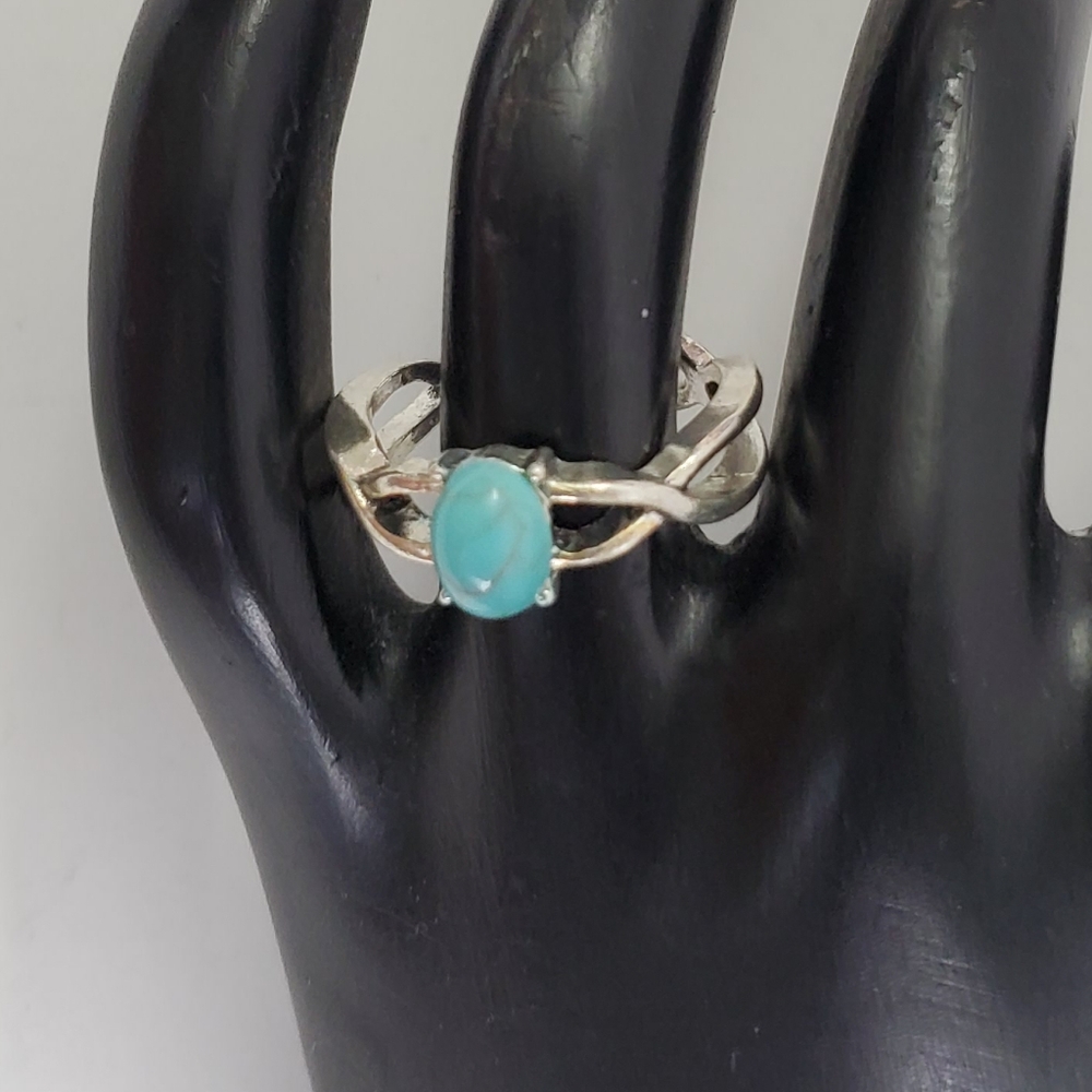 Silver Turquoise Ring - Picture 3 of 4